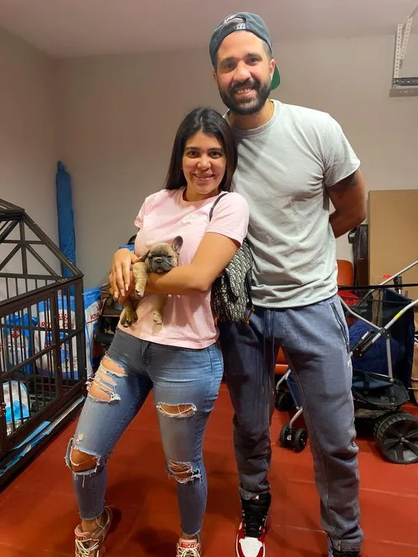 Happy family with their bulldog from Master Bulldogs Miami - Family 15